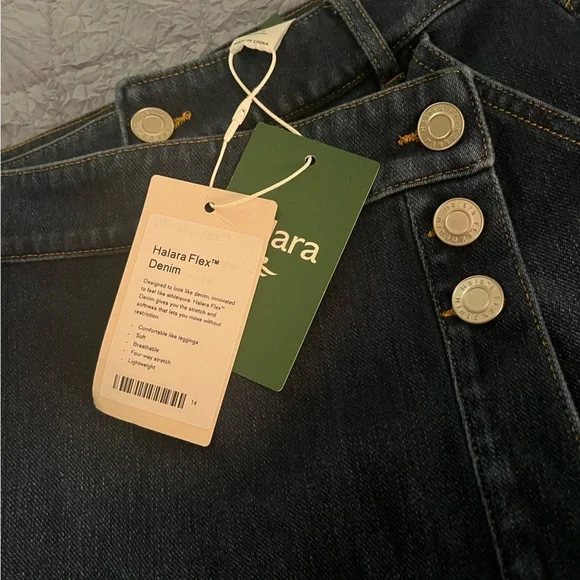 HALARA Flex Denim Skirt Shorts NWT Size XS - Picture 3 of 5